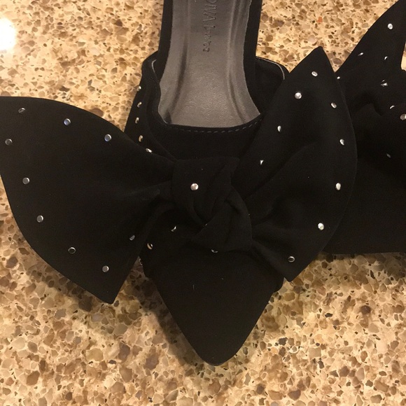 Black slides with grommet detail - Picture 3 of 4